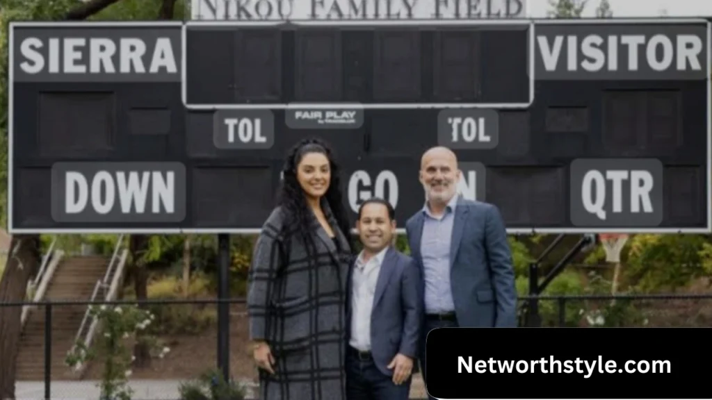 Cyrus Nikou With His Wife And Father